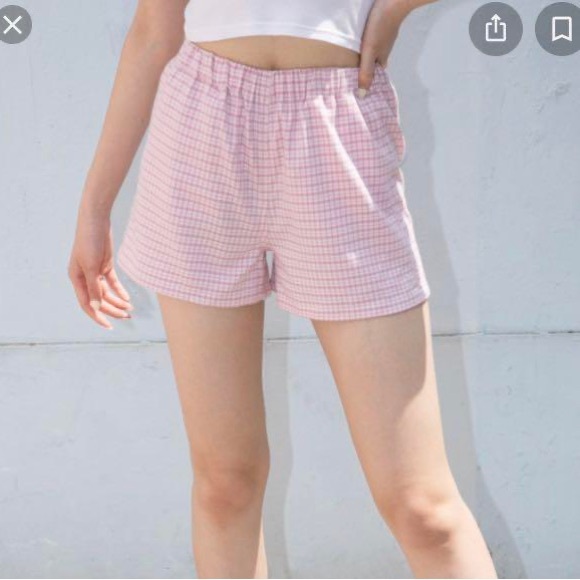 BRANDY MELVILLE PINK LOGAN SHORTS - Picture 1 of 4